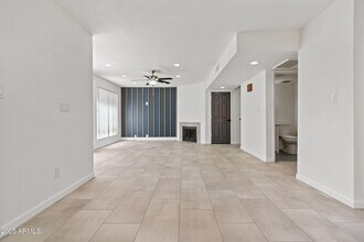 2500 Hayden Rd in Scottsdale, AZ - Building Photo - Building Photo