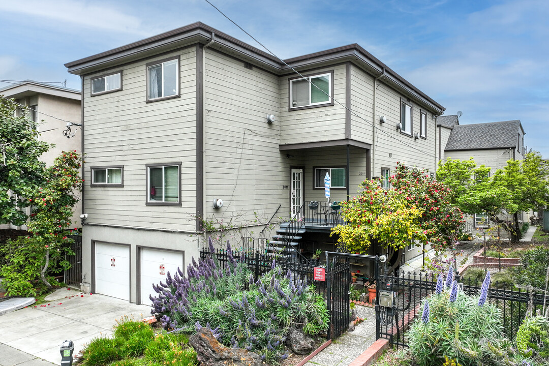 2015 Haste St. in Berkeley, CA - Foto de edificio