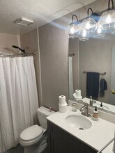 992 Lupine Hills Dr in Vista, CA - Building Photo - Building Photo