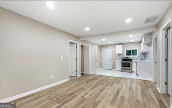 2502 Park Dr in Lithonia, GA - Building Photo - Building Photo