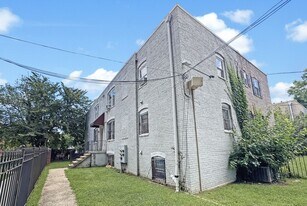 4330 Halley Terrace SE in Washington, DC - Building Photo