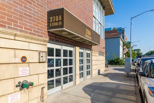 Bayloft Condominum in Brooklyn, NY - Foto de edificio - Building Photo