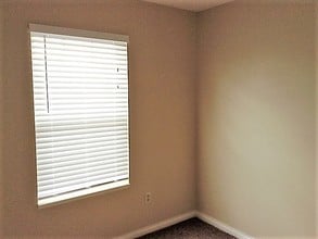 1030 Shadowridge Dr in Elsmere, KY - Building Photo - Building Photo