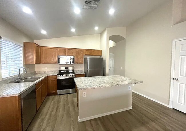 1815 N 120th Dr in Avondale, AZ - Building Photo - Building Photo