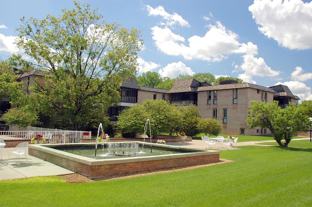 Valley View in Golden Valley, MN - Foto de edificio