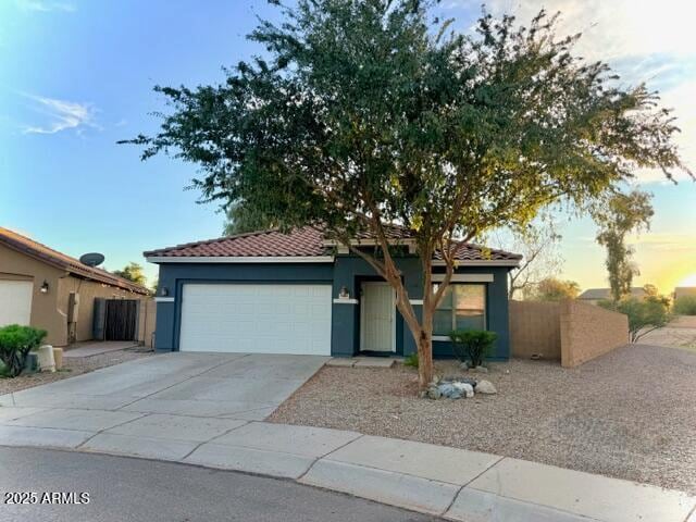 2923 W Five Mile Peak Dr