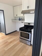 9829 S 7th Ave in Inglewood, CA - Building Photo - Building Photo