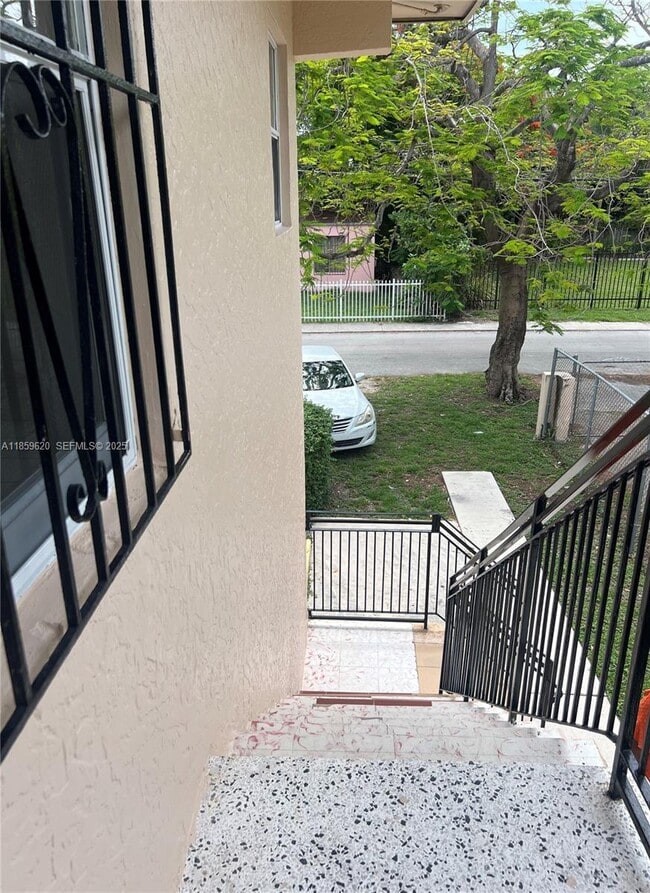 3314 NW 8th Ave in Miami, FL - Building Photo - Building Photo