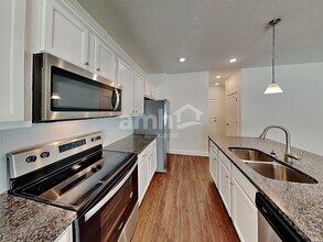 1172 Tan Tara Trail in Jacksonville, FL - Building Photo - Building Photo