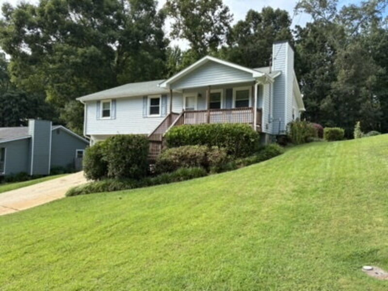 1187 Lightfoot Dr in Canton, GA - Building Photo