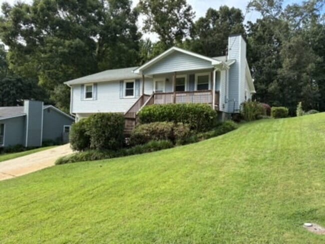 property at 1187 Lightfoot Dr