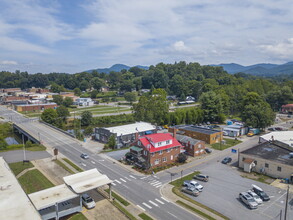 353 Park St in Canton, NC - Building Photo - Building Photo