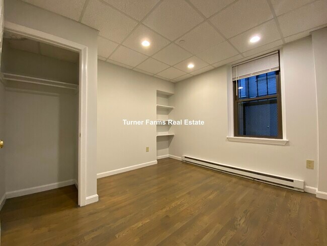 73 Park Dr, Unit 18 in Boston, MA - Building Photo - Building Photo