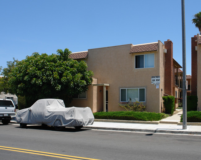 16862 Lynn St in Huntington Beach, CA - Building Photo - Building Photo