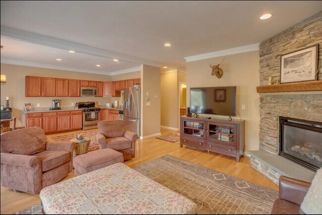 130 Woodland Loop in Lincoln, NH - Building Photo - Building Photo