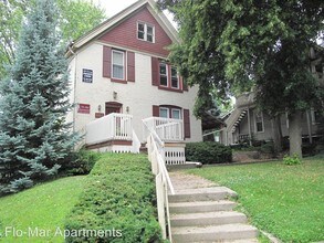 603 Washtenaw Ave in Ypsilanti, MI - Building Photo - Building Photo