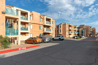 Regency Pointe Apartments in Las Cruces, NM - Foto de edificio - Building Photo