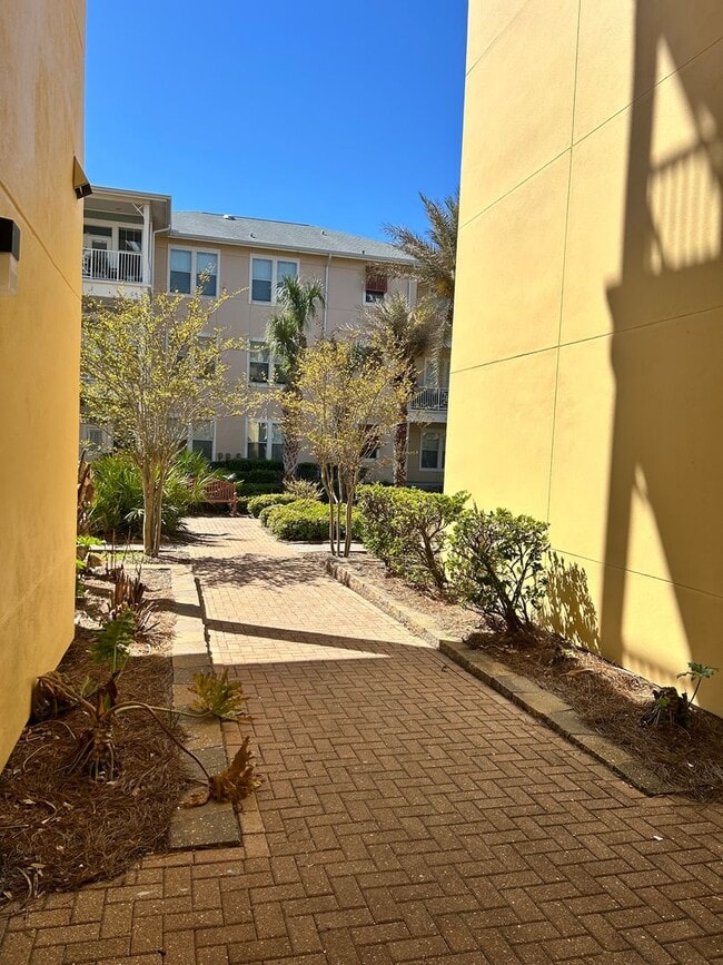 8700 Front Beach Rd in Panama City Beach, FL - Building Photo - Building Photo