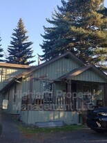 1170 NE Harvey Rd in Pullman, WA - Building Photo