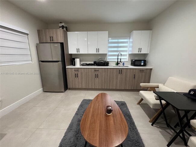 11820 SW 189th St in Miami, FL - Building Photo - Building Photo