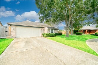 4439 Morris Dr in Pearland, TX - Building Photo - Building Photo