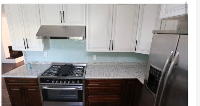 4776 Don Miguel Dr, Unit 4776 in Los Angeles, CA - Building Photo - Building Photo