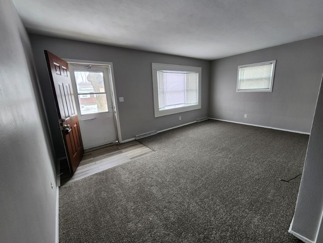 2715 Farragut Pl in Davenport, IA - Building Photo - Building Photo