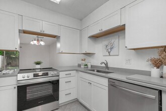 337 Woodham Ct in Fort Walton Beach, FL - Building Photo - Building Photo