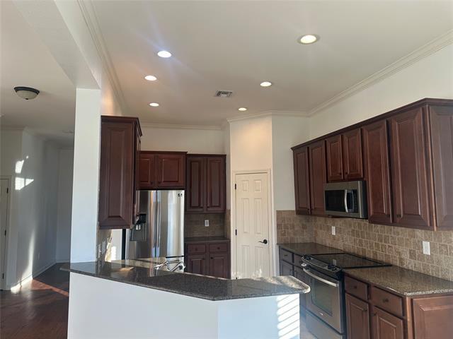 1124 Crystal Creek Dr in Shreveport, LA - Building Photo - Building Photo