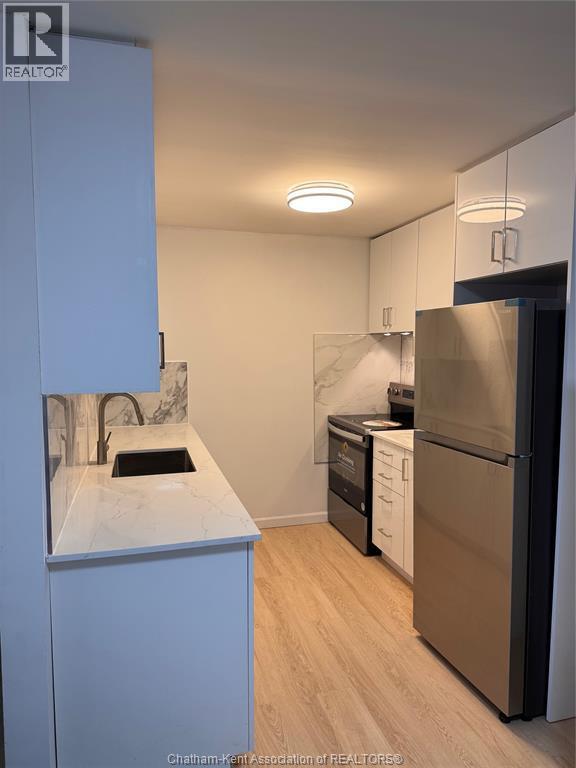 25 Orchard Heights Dr in Chatham, ON - Building Photo - Building Photo