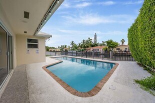 2810 NE 60th St in Fort Lauderdale, FL - Building Photo