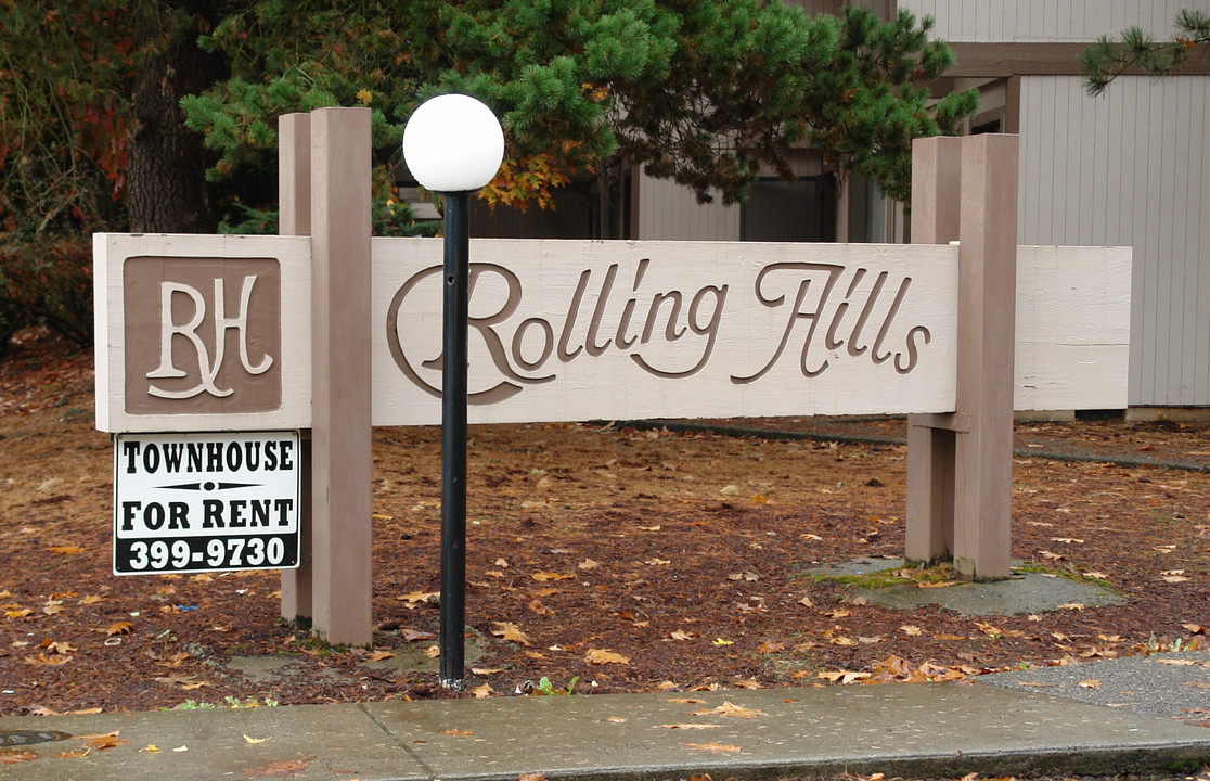 Rolling Hills Townhouses in Salem, OR - Foto de edificio