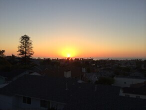 4655 Narragansett Ave in San Diego, CA - Building Photo - Building Photo