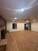 319 Jullien Dr in Orcutt, CA - Foto de edificio - Building Photo