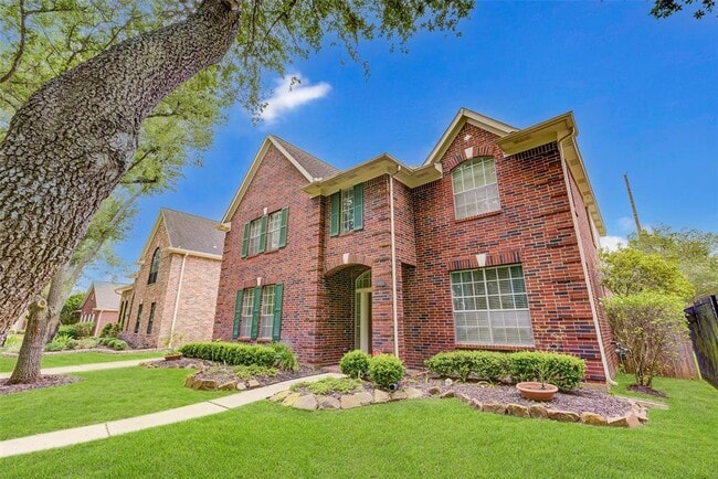 2338 Plantation Bend Dr in Sugar Land, TX - Building Photo - Building Photo