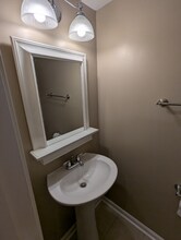 7813 Provincetown Dr in Richmond, VA - Foto de edificio - Building Photo