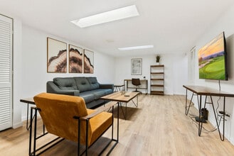 2104 Foggy Bottom Dr in Florissant, MO - Building Photo - Building Photo