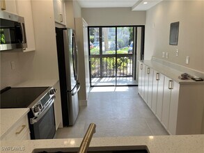 1826 Kings Lake Blvd in Naples, FL - Building Photo - Building Photo