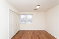 Carriage Court Apartments in Edgewood, MD - Building Photo - Interior Photo