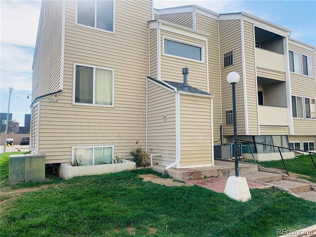 10732 E Exposition Ave in Aurora, CO - Building Photo