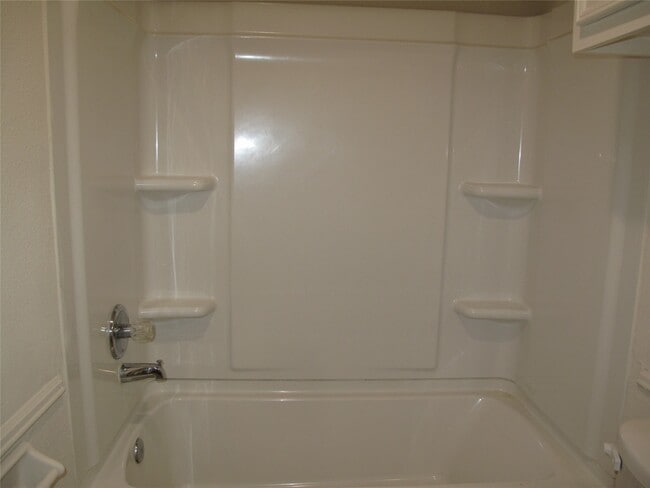 6906 Sandy Knolls Dr