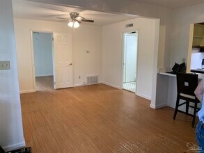 1612 E Maxwell St in Pensacola, FL - Building Photo - Building Photo