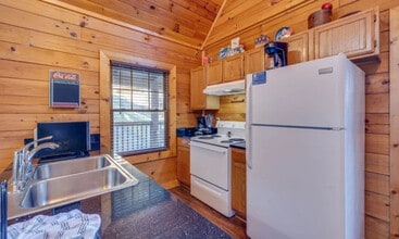 103 James Pass Wy in Sevierville, TN - Building Photo - Building Photo