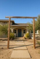 1128 Peach St in San Luis Obispo, CA - Building Photo