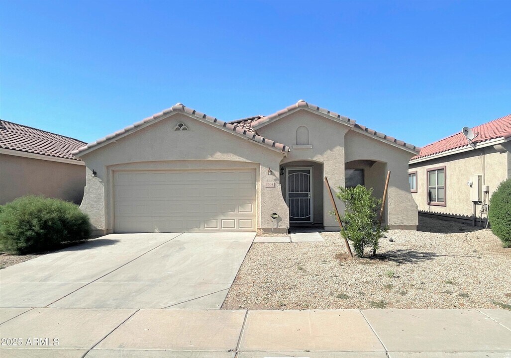 2604 W Mobile Ln in Phoenix, AZ - Building Photo