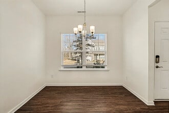 103 W Tecoma Ln in Clayton, NC - Foto de edificio - Building Photo