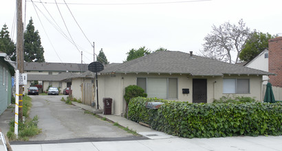 21831-21837 Princeton St in Hayward, CA - Building Photo - Building Photo