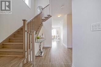 29 Kingsbury Trl in Barrie, ON - Building Photo - Building Photo