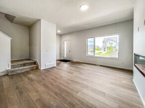 252 Orchards Blvd SW in Edmonton, AB - Building Photo - Building Photo