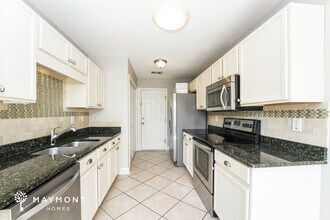 3020 Regal Dr in Mcdonough, GA - Building Photo - Building Photo